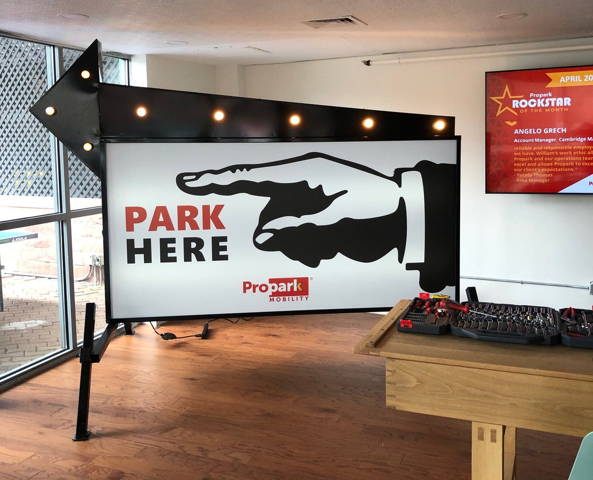 Readerboard Portable ReaderBoard All-Graphic Arrow Sign – LetterBank | MyDIYsigns